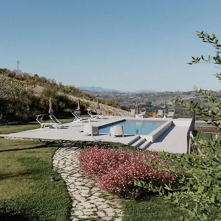 Cantina Le Cana * Carassai